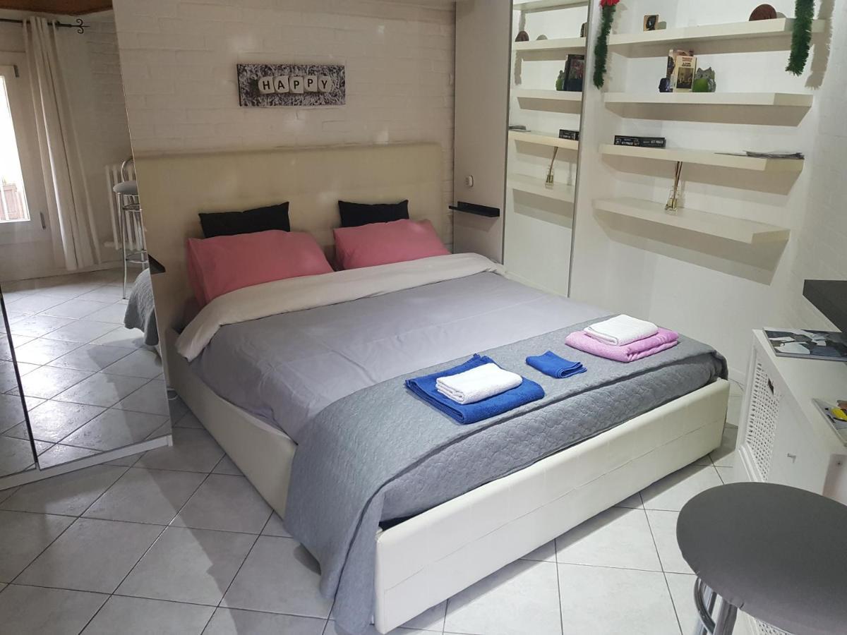 Sweet Apartment Suite Castelmerlo بولونيا المظهر الخارجي الصورة