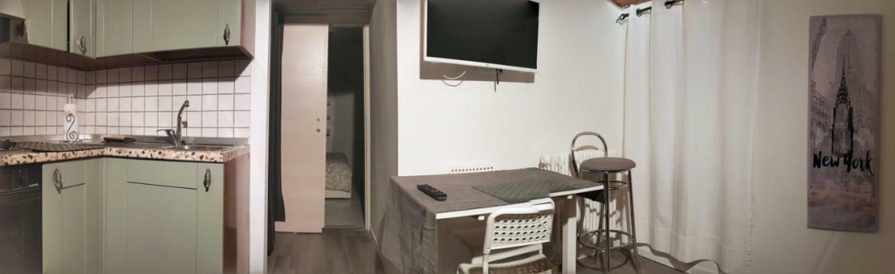 Sweet Apartment Suite Castelmerlo بولونيا المظهر الخارجي الصورة